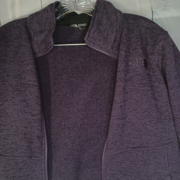 The North Face purple fleece jacket - Picture 13 of 14